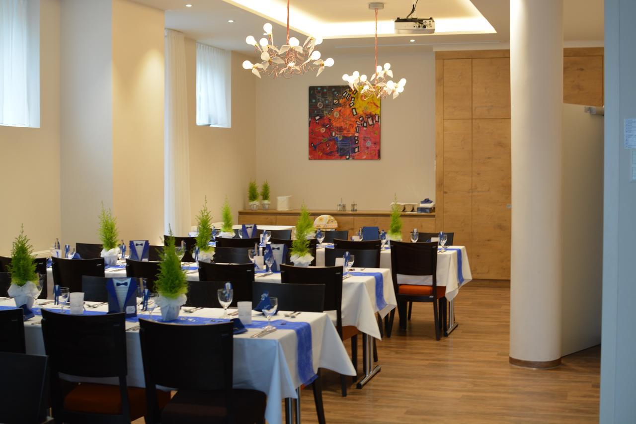 Hotel Goll Pforzheim-Niefern Kültér fotó