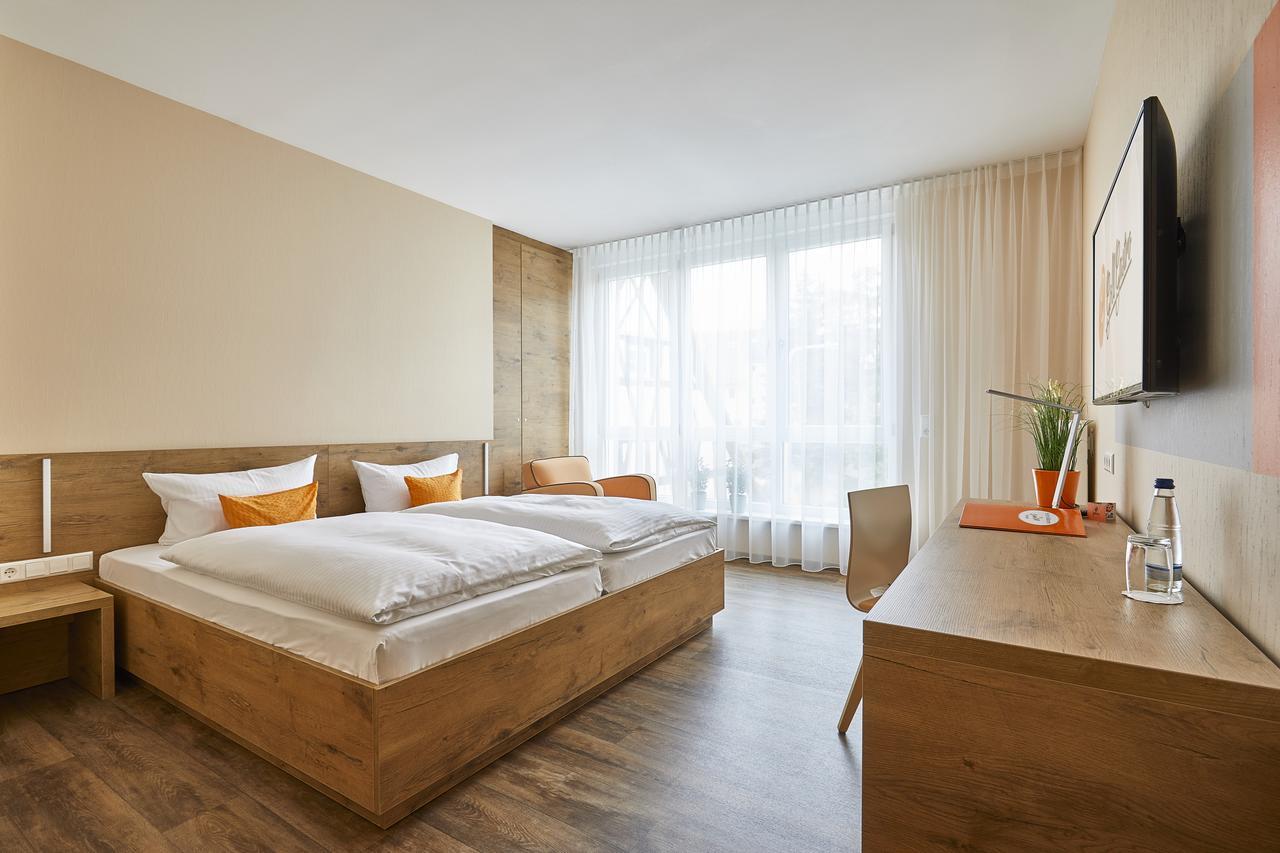 Hotel Goll Pforzheim-Niefern Kültér fotó